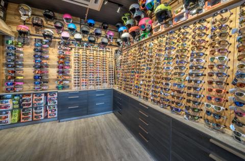 goggles, goggles, helmets at Ski Center
